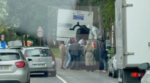 Viana: Vídeo mostra resgate de jovem encarcerado no carro em Alvarães acidente alvaraes resgate EN103 Viana do Castelo