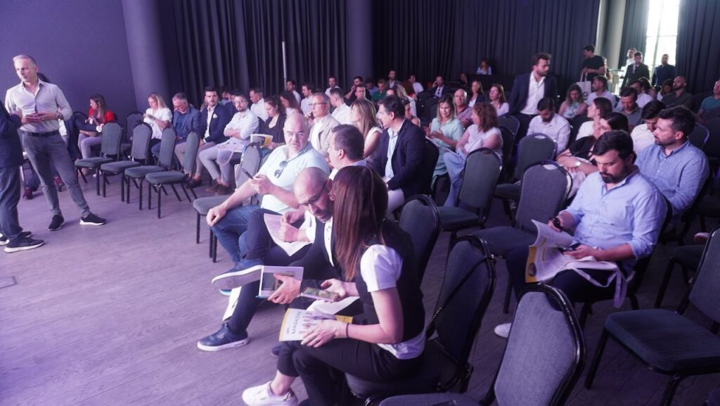 Braga: Formação e saber lidar com os riscos num futuro "IA" mas humanizado ADN Braga connect IA humanizar