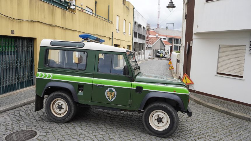 Esposende: Apanhado com 130 doses de haxixe depois de furto em carro gnr esposende