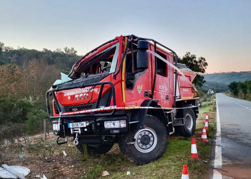 bombeiros MAI acidente odemira