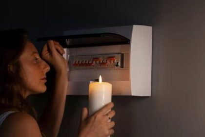 apagao eletricidade vela falha de luz economia espanha portugal - 1