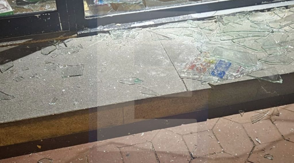 Esposende: Novamente na rua das ourivesarias. Loja "Forte Store" assaltada assalto forte store esposende centro pedonal