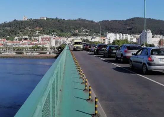 Viana: Jovem de 17 anos em estado grave após atropelamento. Condutor em fuga atropelamento viana jovem 17 anos grave 2