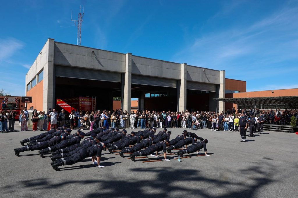Braga: Uma "irmandade" para toda a vida selada com um "banho à Sapador" bombeiros sapadores de braga 259 anos 14
