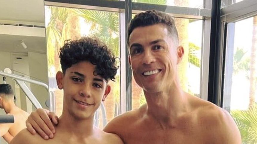 crisitiano ronaldo futebol filho sub15