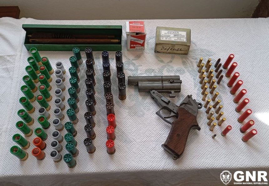Barcelos: Idoso de 81 detido por posse ilegal de arma após disparos contra habitação GNR Barcelos detido