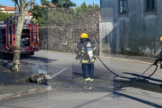 incendio em esposende marinhas contentor