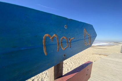 mar praia