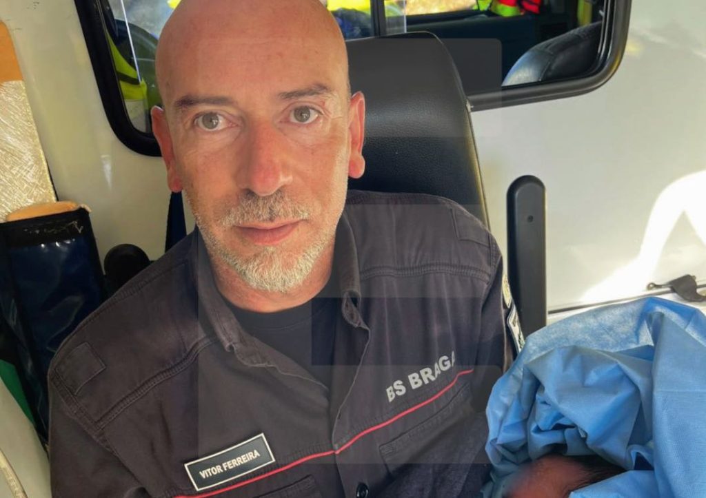 nascimento de bebé em casa com ajuda dos bombeiros braga sapadores