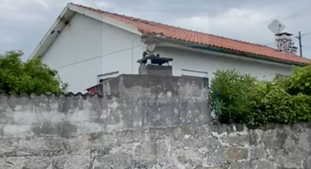 Esposende: Raio atinge casa em Antas e provoca deslocados Incendio casa atingida por raia