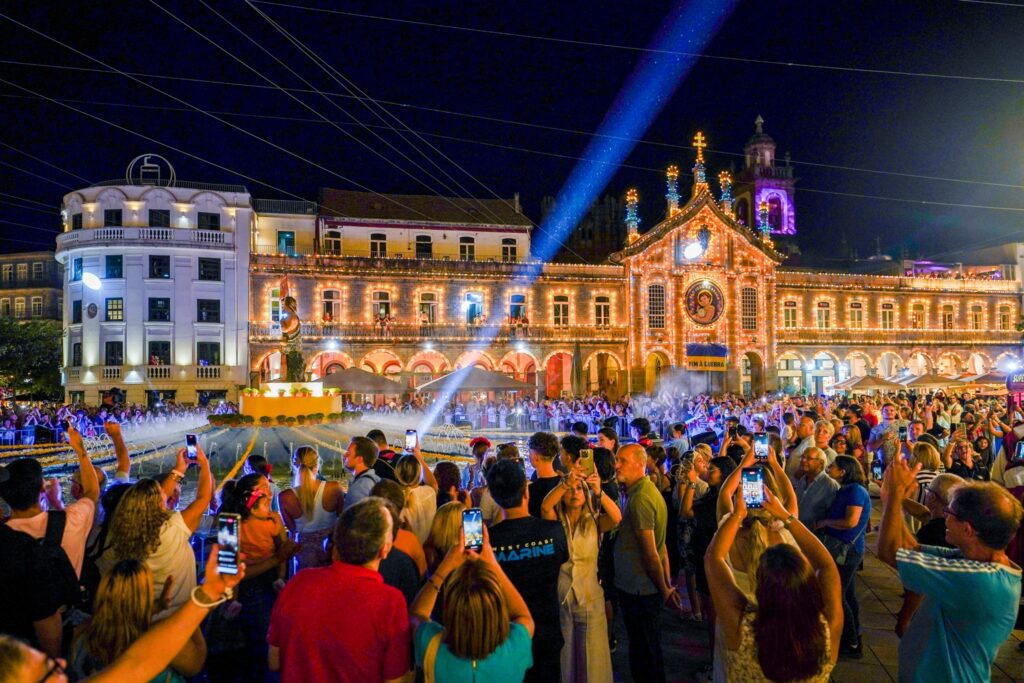 Braga: E fez-se luz no São João com música, cor e festa Sao Joao braga luz