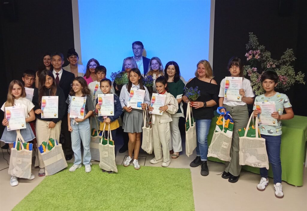 Esposende: Matilde "arrasou" com este desenho que valeu um "MOA" Todos trabalhos