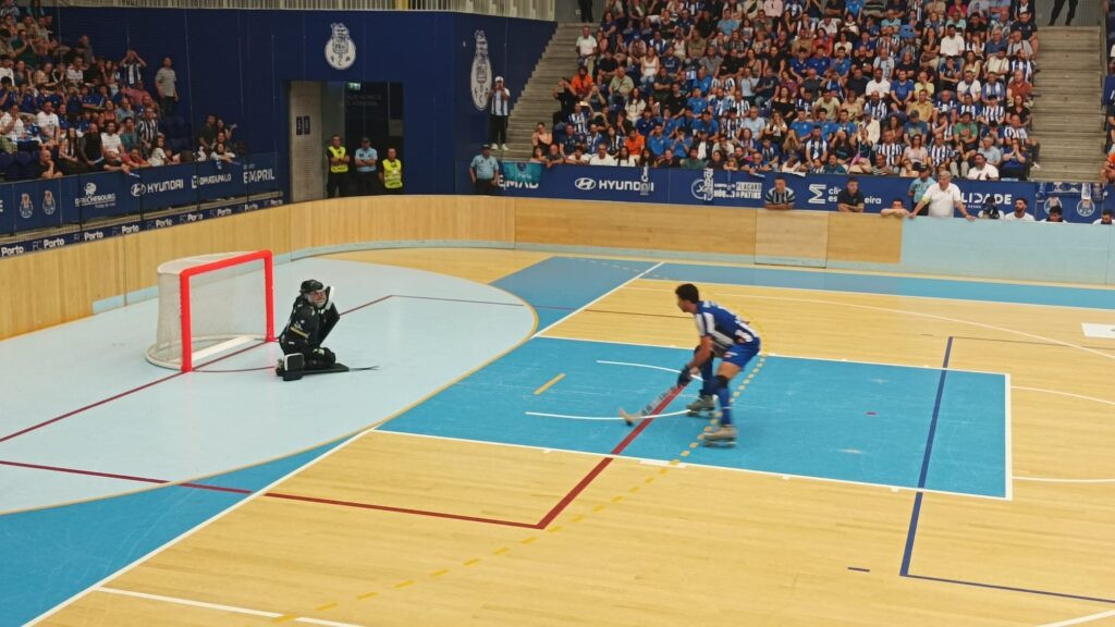Hóquei em Patins: OC Barcelos derrotado e coloca Porto a um jogo do título OC Barcelos