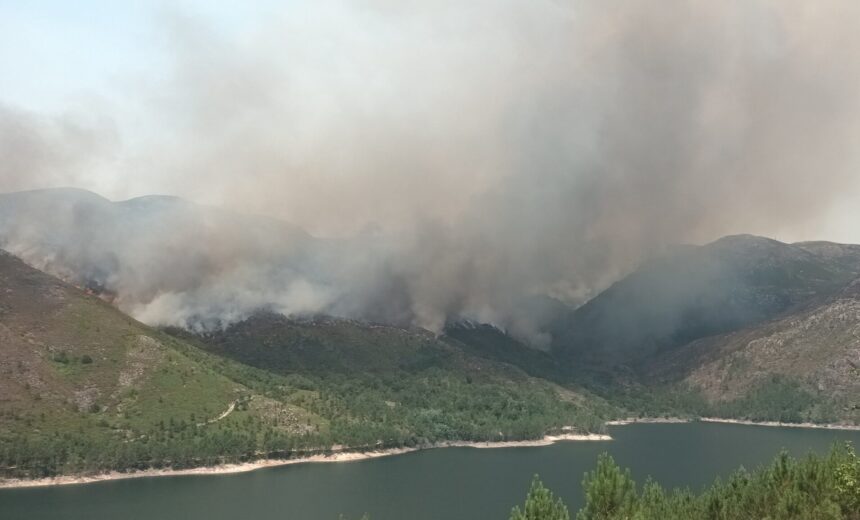 PNPG incendio terras de bouro serra amera