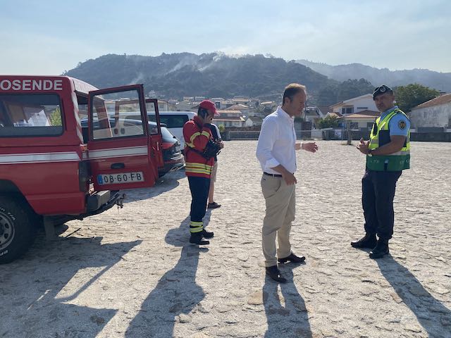 Bombeiros incendio belinho esposende