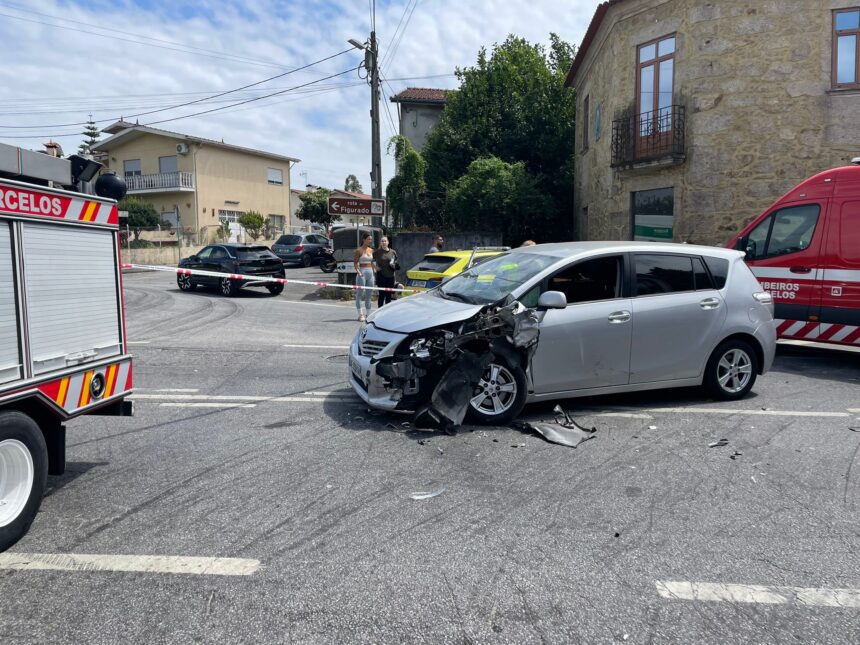 Barcelos: Capotamento faz três feridos e corta a EN205 Barcelos EN205 acidente