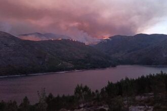 Serra Amarela Terras de Bouro Vilarinho das furnas incendio