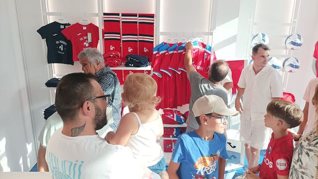 gil vicente fc abre loja 16