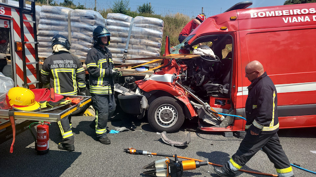 A28 esposende ambulancia bombeiros - 2