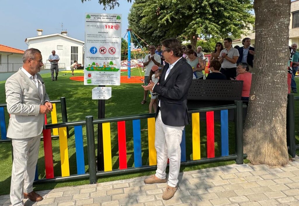 Barcelos: Há um novo parque infantil em Abade de Neiva Barcelos Parque infantil