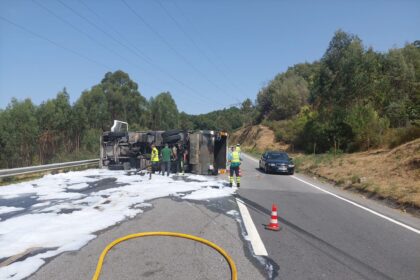 acidente braga EN103 camiao lixo