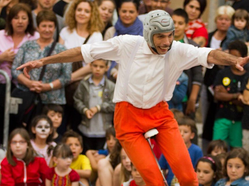 Praça de Esposende vira "proscénio" para muitas cenas festiteatro rua esposende praça - 3