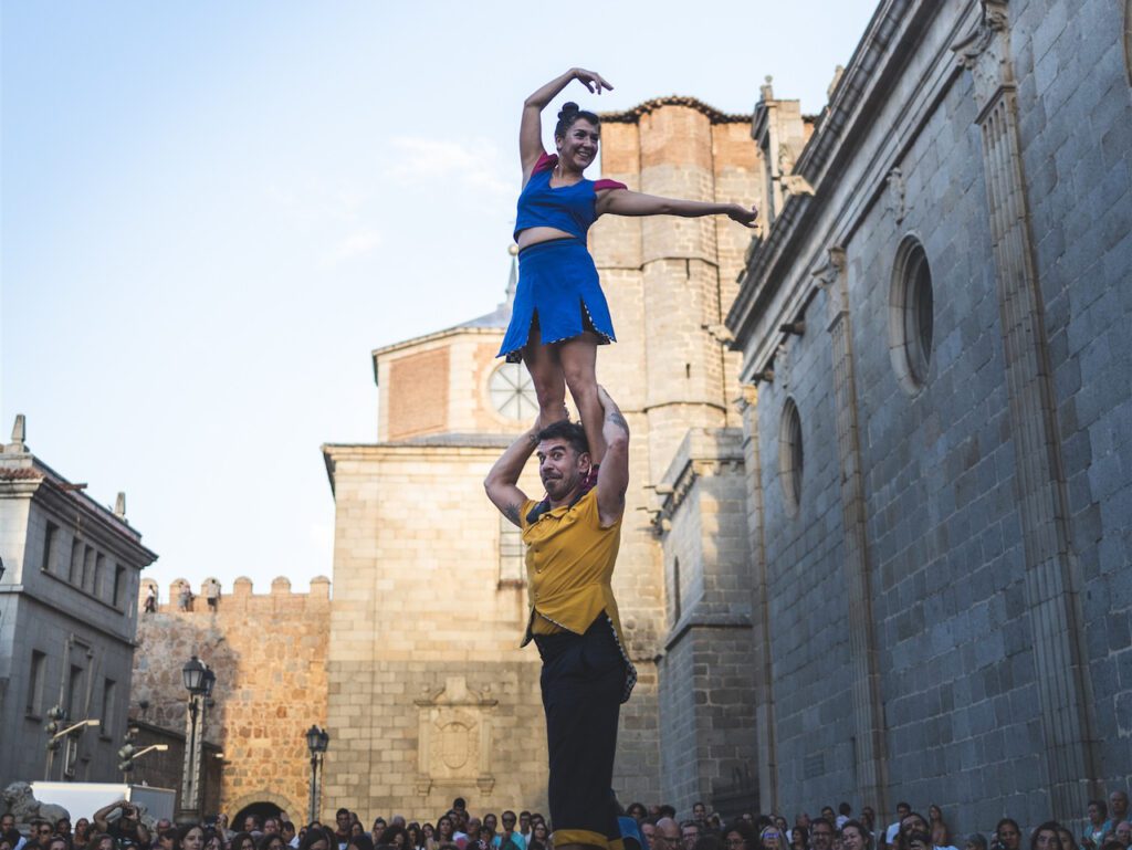 Praça de Esposende vira "proscénio" para muitas cenas festiteatro rua esposende praça - 3