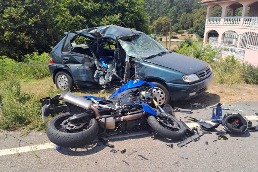 Motociclista En327 morre