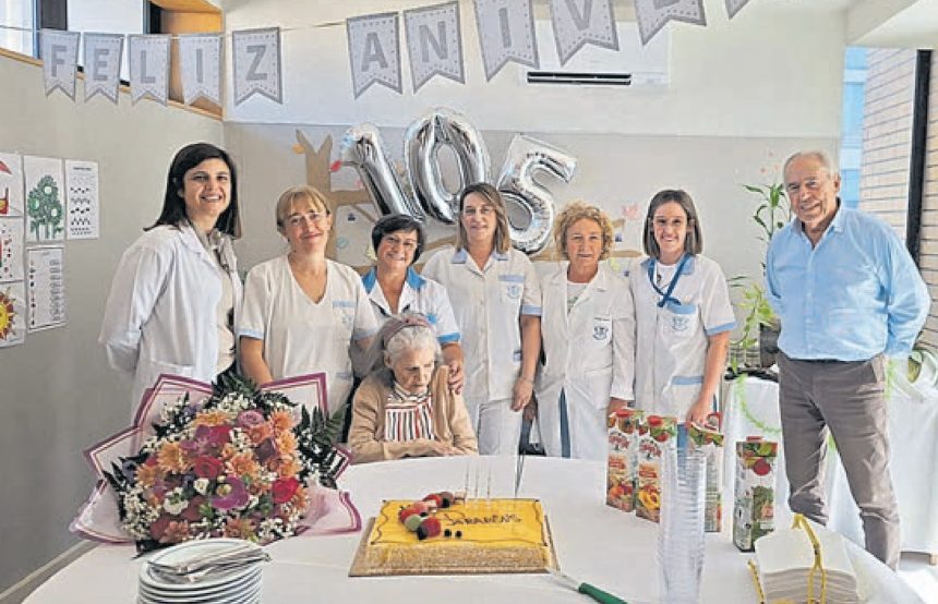 Vila Verde: Esmeraldina Menezes é do Pico e celebrou 105 anos de vida esmeraldina pico dos regalados vila verde