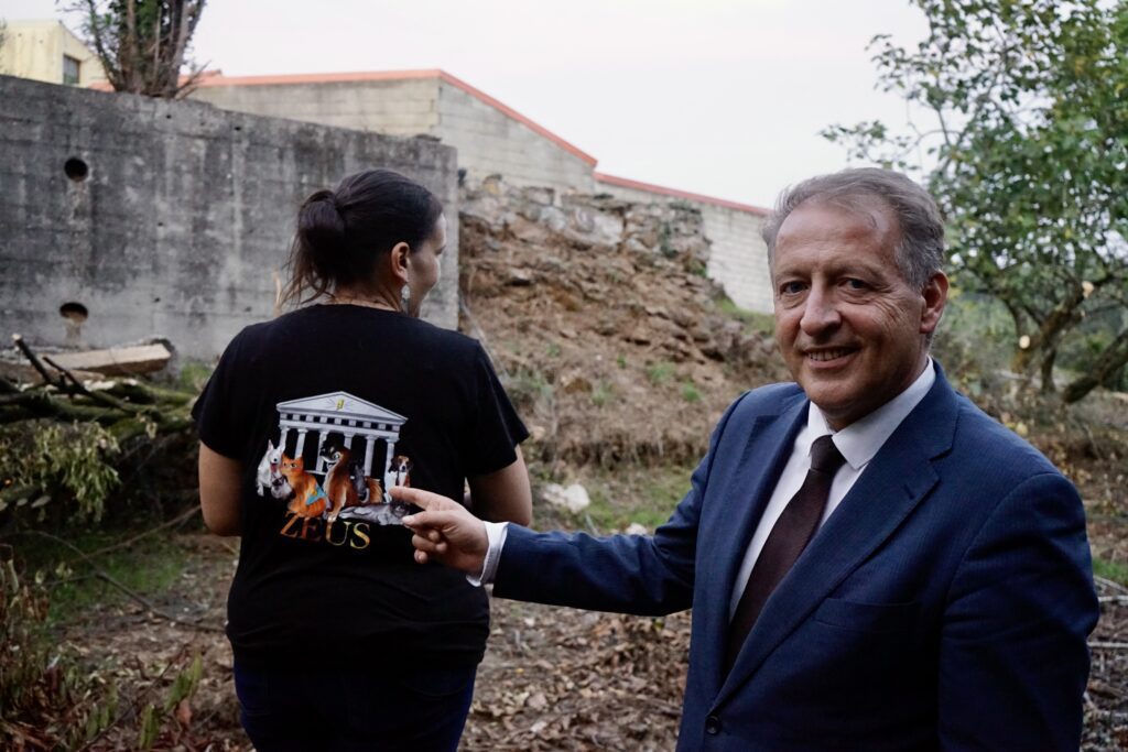 Viana Associação Zeus Chega