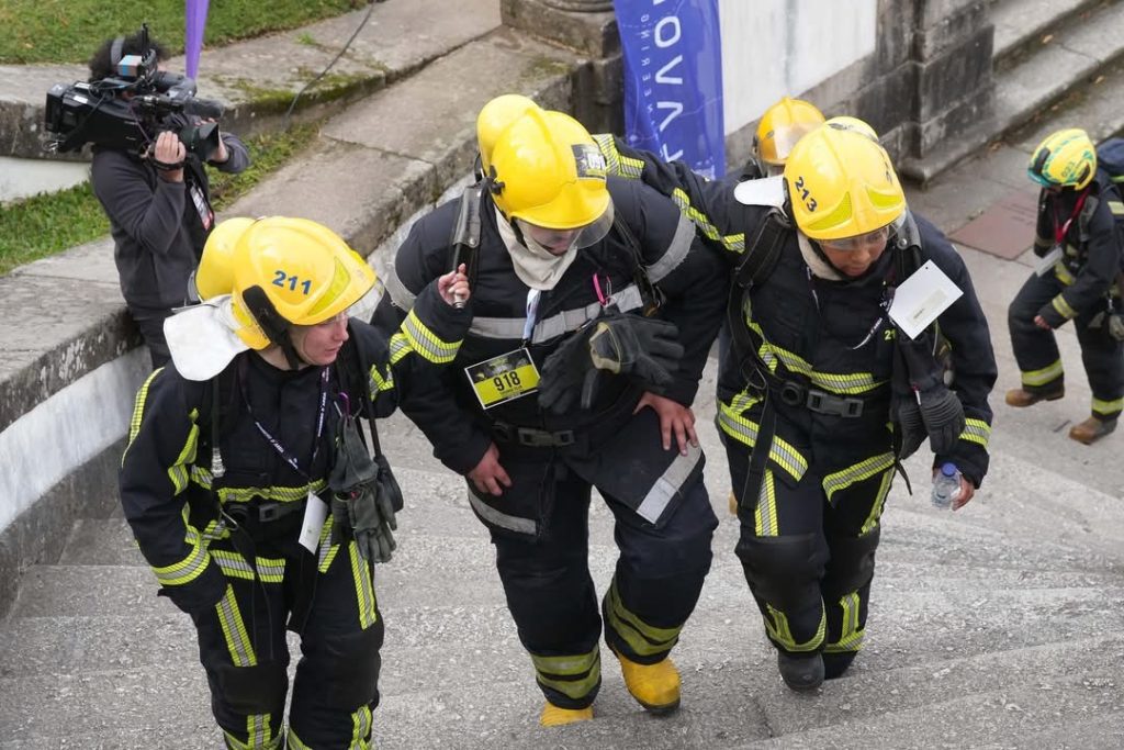 Braga: São 84 imagens incríveis de prova que junta bombeiros a subir "Escadórios da Humanidade" IMG 5115