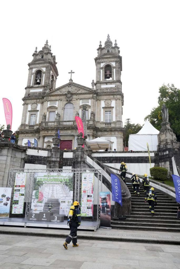 Braga: São 84 imagens incríveis de prova que junta bombeiros a subir "Escadórios da Humanidade" IMG 5135