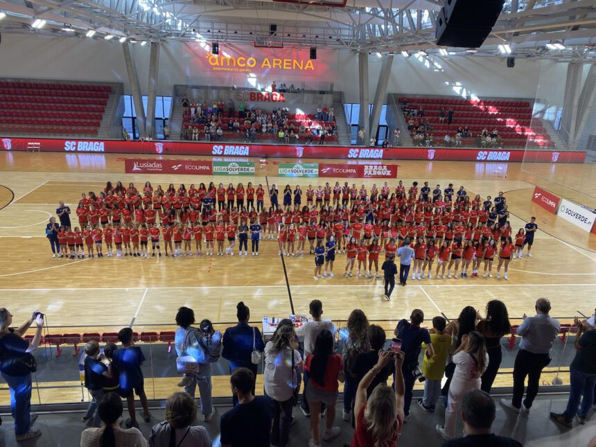 Voleibol: SC Braga mostrou formação mas perdeu "Legião" SC Braga Voleibol
