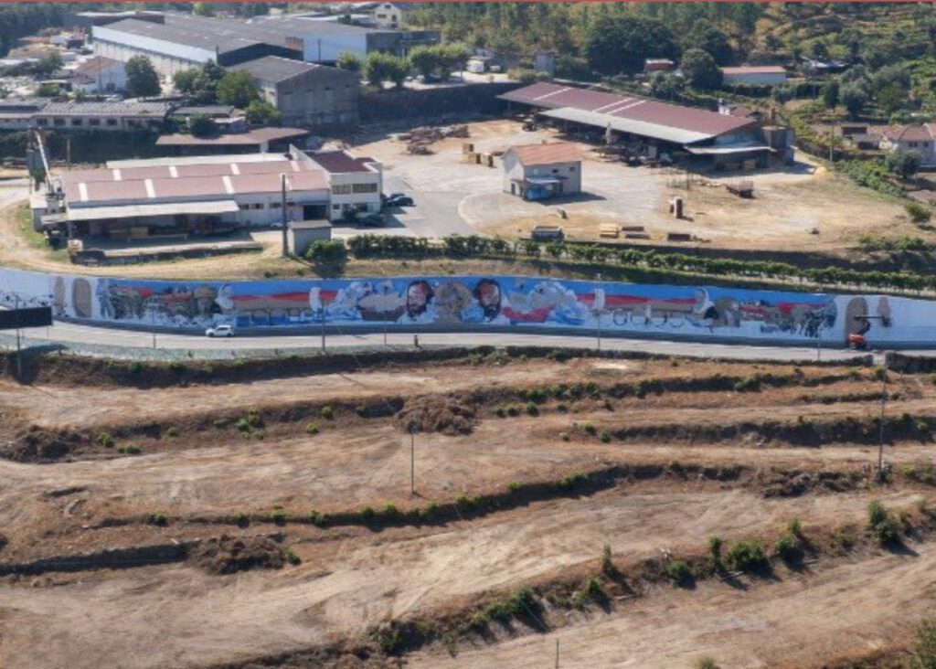 Ponte da Barca: É dos maiores murais. Tem 1550 m² e é inaugurado a 21 de setembro ponte da barca mural 3