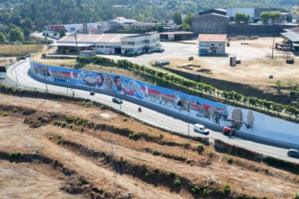 Ponte da Barca mural