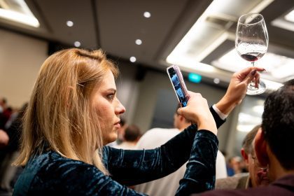 Porto Wine Fest 2024 , feira de vinhos com 35 produtores , e com tres provas especiais . A feira organizada pela Enophilo realiza se no Hotel Crown Plaza do Porto