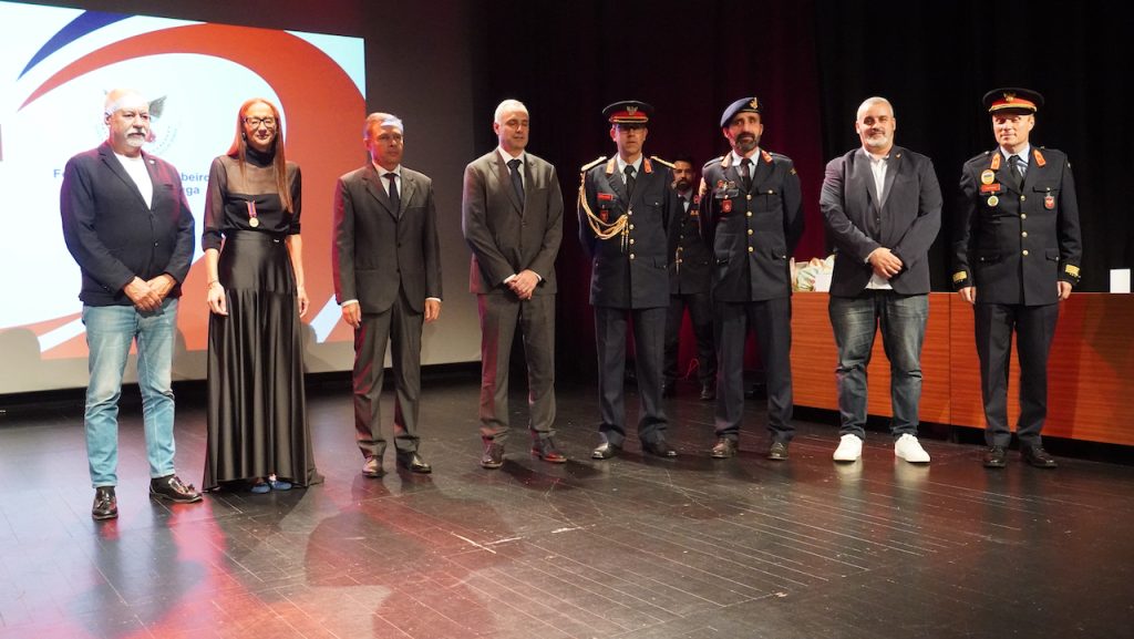 Esposende: Gala distrital dos bombeiros de Braga destaca serviço e reivindicações da classe Gala dos Bombeiros de Braga em Esposende - 41
