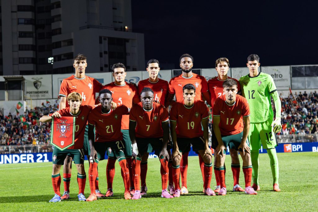 Futebol: Portugal sub21 vence Bulgária e mantém liderança no Grupo B Portugal sub21 Bulgaria - 7
