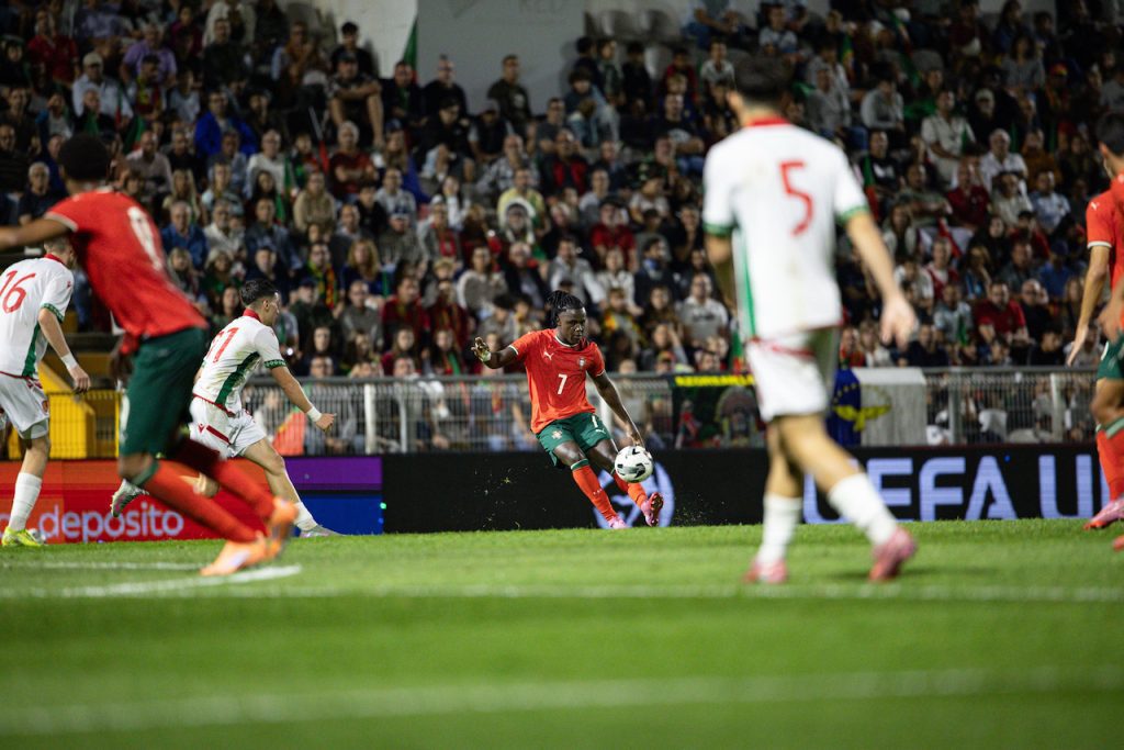 Futebol: Portugal sub21 vence Bulgária e mantém liderança no Grupo B Portugal sub21 Bulgaria - 7