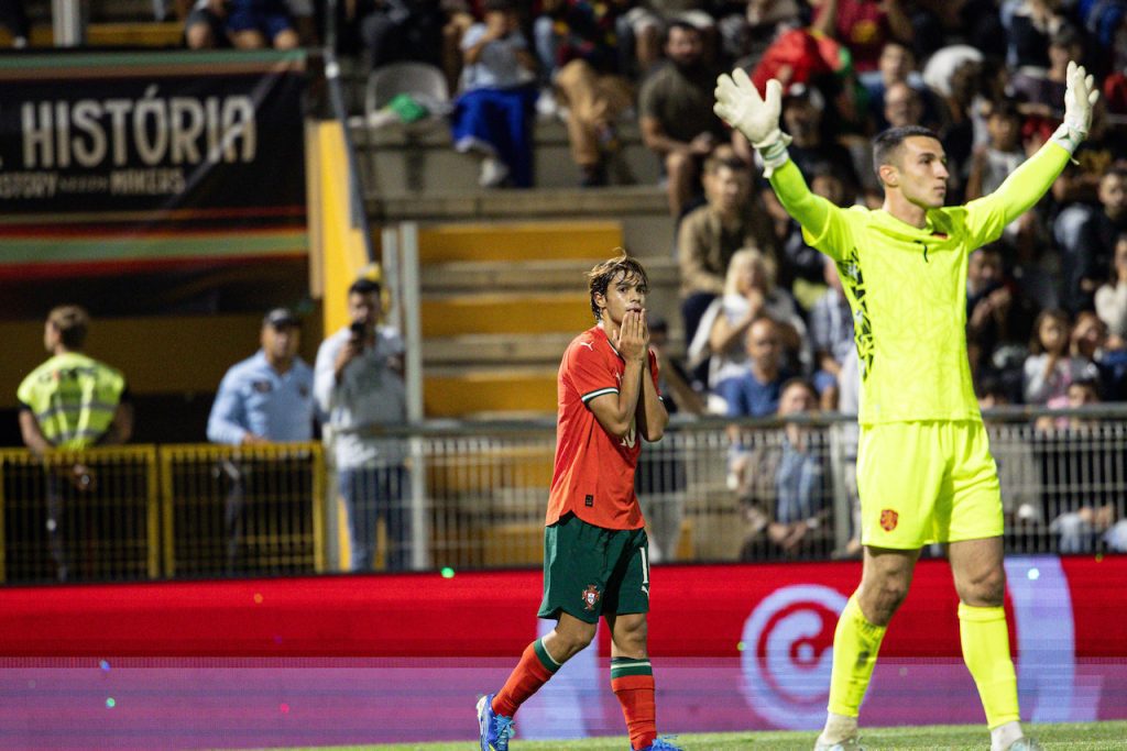 Futebol: Portugal sub21 vence Bulgária e mantém liderança no Grupo B Portugal sub21 Bulgaria - 7
