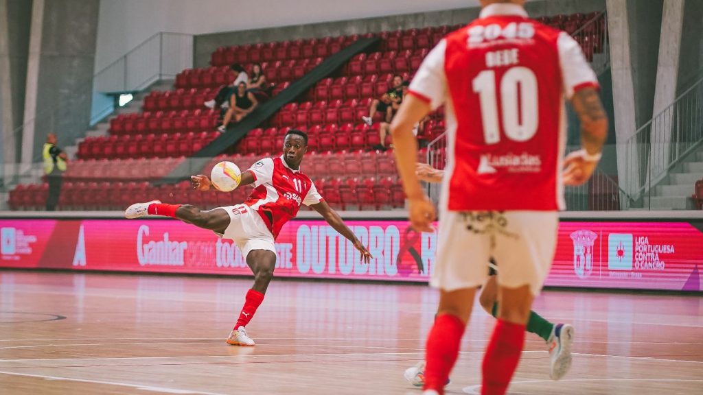 Futsal: SC Braga vence Eléctrico e reforça mensagem "rosa" sc braga