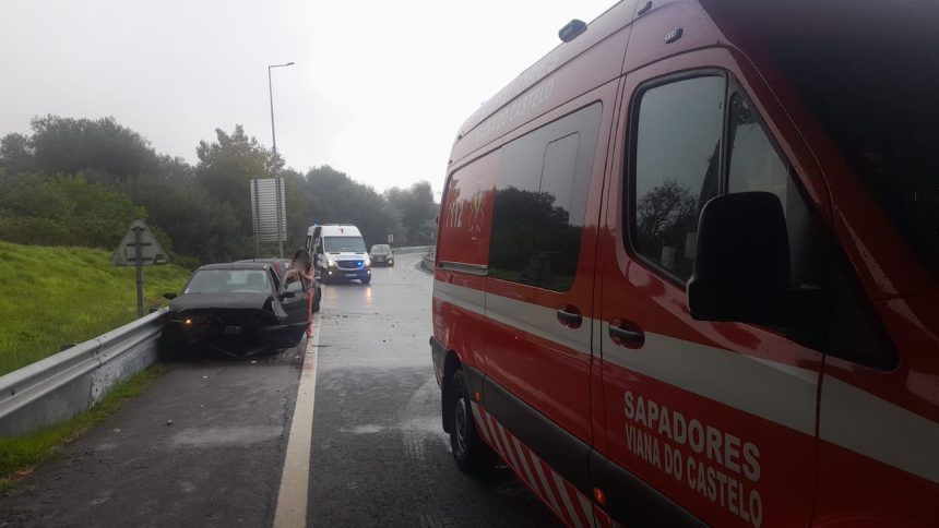 Viana: Acidente a envolver duas viaturas na A28 resulta em três feridos acidente a28 viana