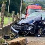 acidente valença contra muro ferido mulher - 1