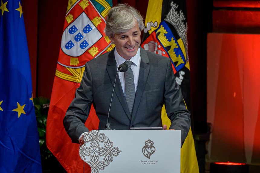 luis nobre camara de viana do castelo 1