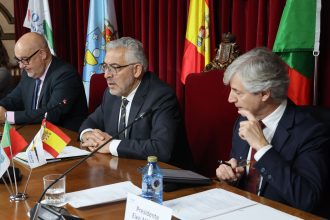 131125 Comisión Executiva Eixo Atlántico (1)