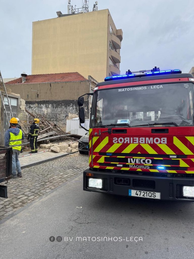 Derrocada de casa devoluta em Matosinhos não causou feridos 581357899 1335253115295638 4275950438411711004 n
