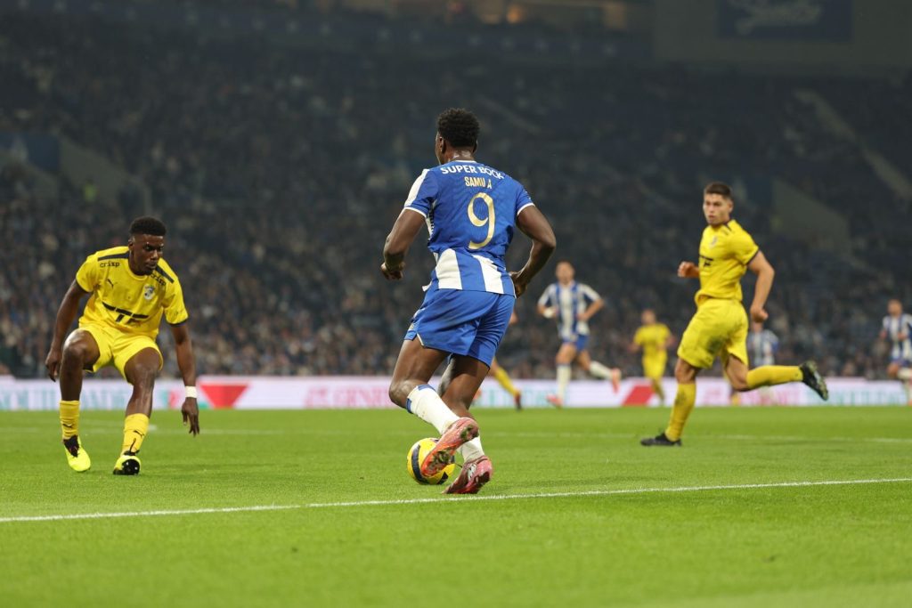 Futebol: FC Porto segue para os “oitavos” FC Porto Sintrense