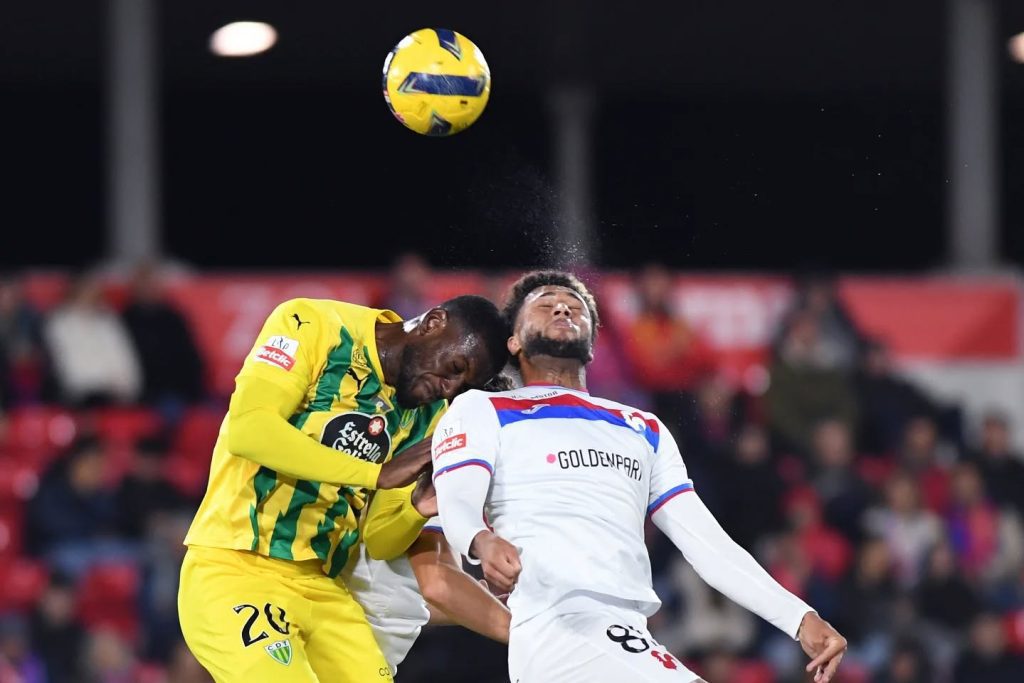 Futebol: Gil Vicente FC surpreendido pelo CD Tondela 0-1 (vídeo) CD Tondela Barcelos Gil Vicente FC 8
