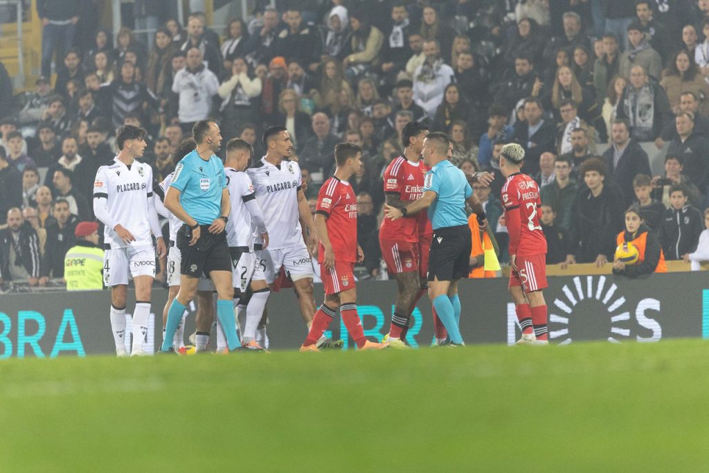 Futebol: VItória SC goleado em casa pelo Benfica mas houve Pinheiro Vitoria SC Guimaraes Benfica 4