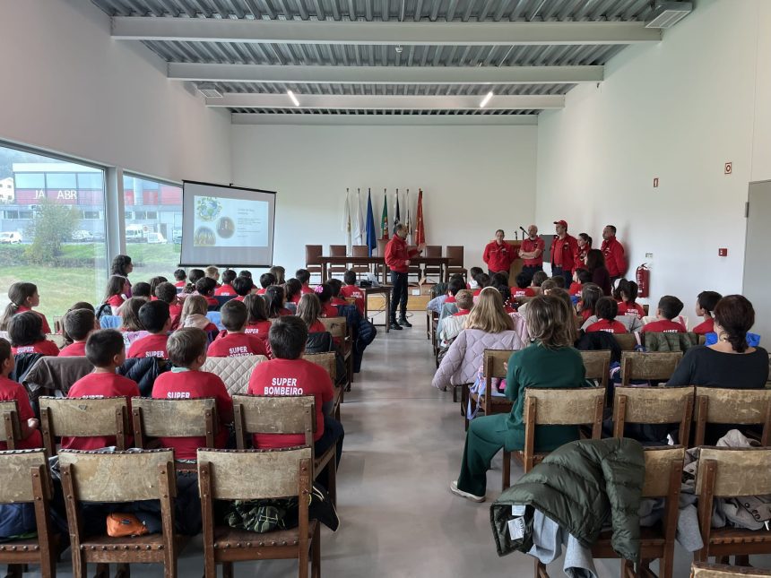 Braga: Fujitsu e Bombeiros Voluntários lançam programa ambiental para mil crianças BV Braga Fujitsu